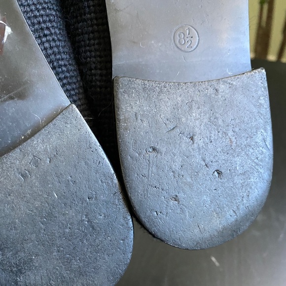 The Larkspur Collection Shoes needlepoint monogram cwa - Picture 6 of 8